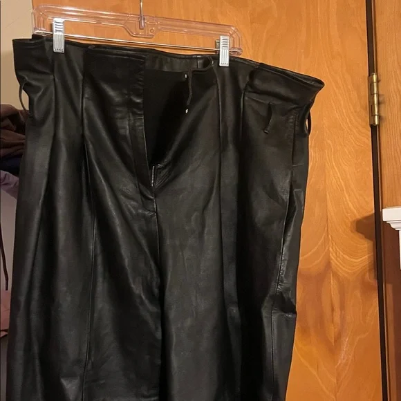 Lamarque Black Leather Trousers - Picture 1 of 6